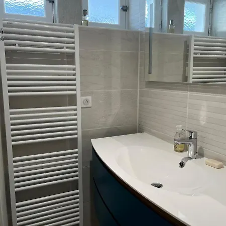 Duplex Renove Avec Vue Mer, Garage Et Climatisation A Vaux-sur-mer, Proche Pontaillac - Fr-1-539-57 アパート *