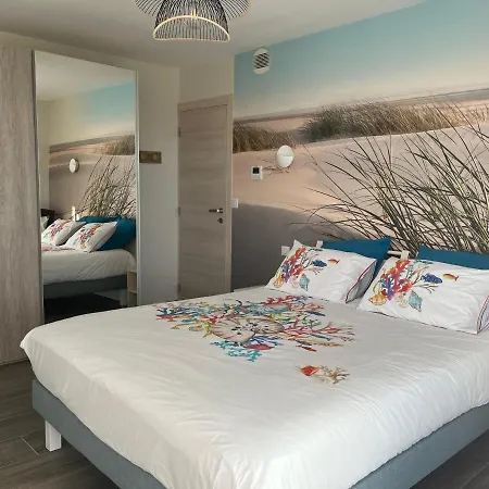 Duplex Renove Avec Vue Mer, Garage Et Climatisation A Vaux-sur-mer, Proche Pontaillac - Fr-1-539-57 Vaux-sur-Mer
