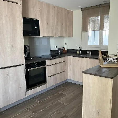 Appartement Duplex Renove Avec Vue Mer, Garage Et Climatisation A Vaux-sur-mer, Proche Pontaillac - Fr-1-539-57 Vaux-sur-Mer
