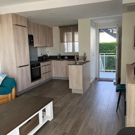 Duplex Renove Avec Vue Mer, Garage Et Climatisation A Vaux-sur-mer, Proche Pontaillac - Fr-1-539-57 Vaux-sur-Mer